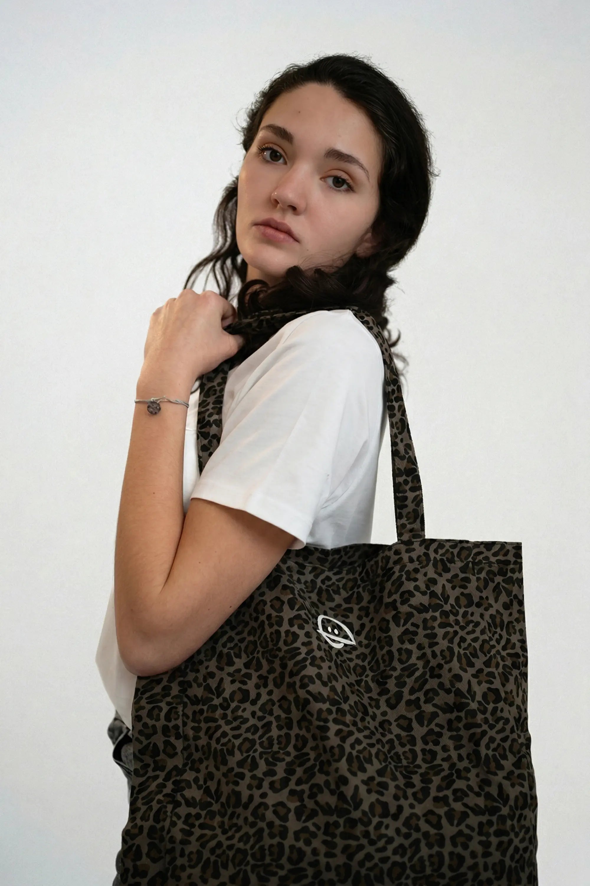 Shopper Leo
